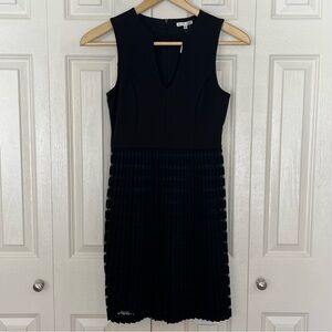 Black Swan Black Pleated Sleeveless Midi Cocktail Dress V Neck Size Small New